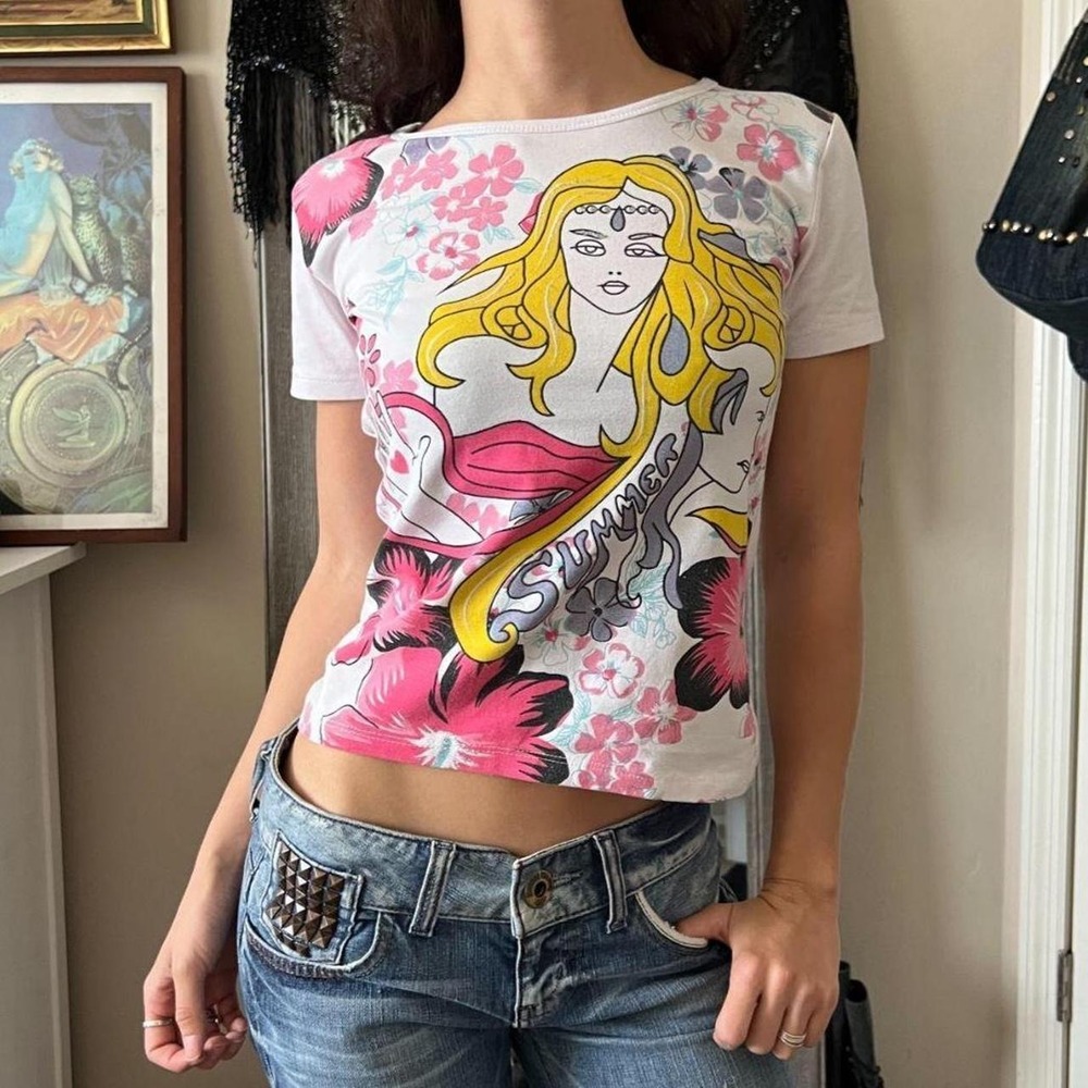 Vintage 2000s Euro Pink Art Graphic Baby Tee Y2K Floral White Top Small